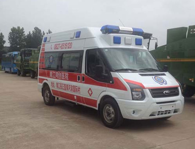 南江同創醫院救護車